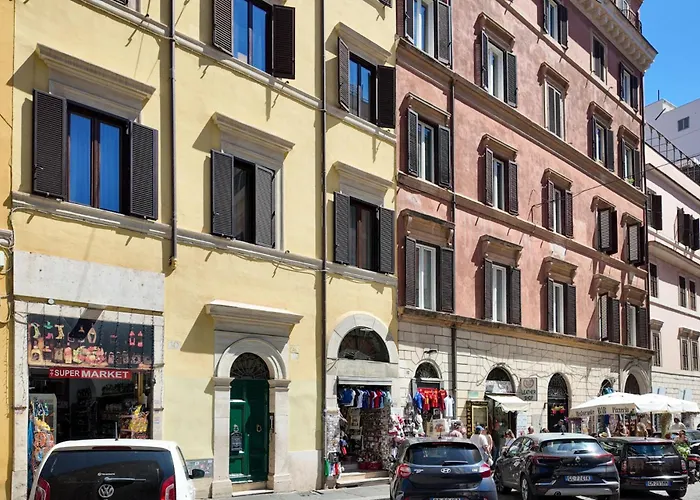 The Rent - Bright One-bedroom In The Barberini Area Rome